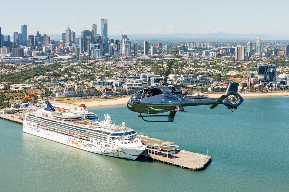 Exclusive Melbourne City & Bayside Helicopter Flight – Up to Five Passengers | 20170208 AN 126634 lg Melbourne City & Bayside Helicopter Flight – 20 minutes (approx.)