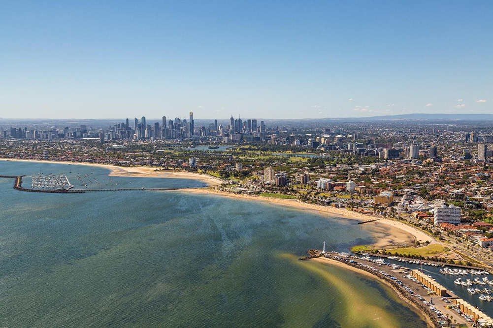 Exclusive Melbourne City & Bayside Helicopter Flight – Up to Five Passengers | 20170208 PP 127514 lg Melbourne City & Bayside Helicopter Flight – 20 minutes (approx.)