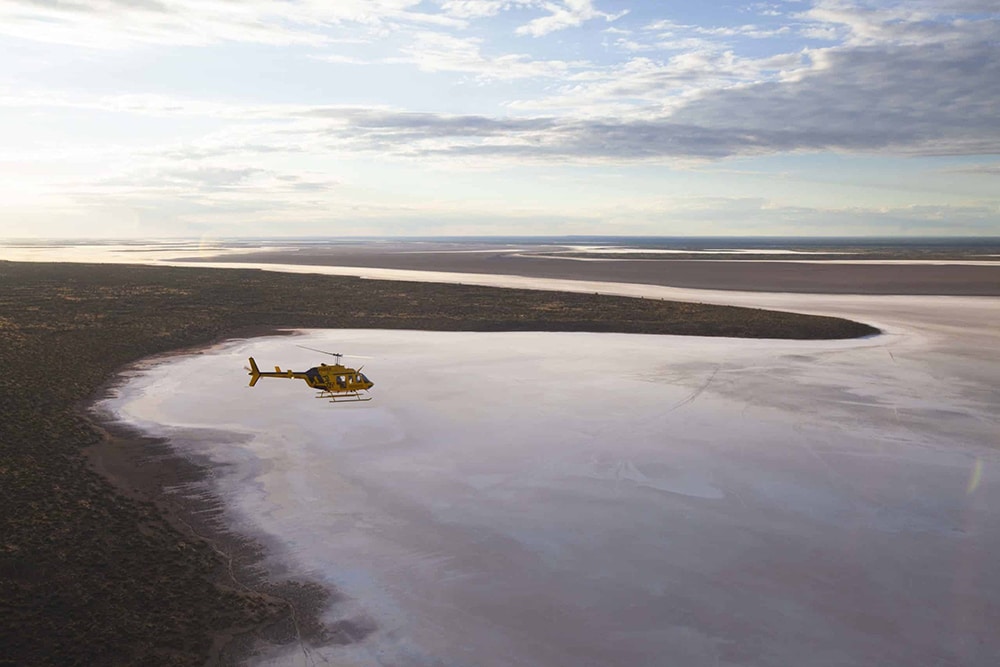 255 minute Lake Amadeus, Uluru & Kata Tjuta Helicopter Experience