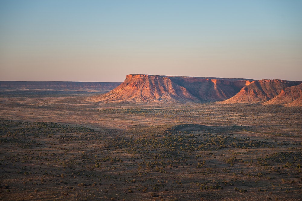 One with the Lot – Kings Canyon & Uluru, Kata Tjuta Air Safari by Helicopter