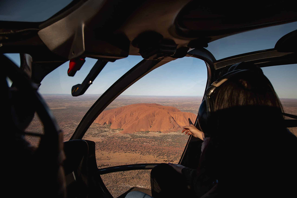 One with the Lot – Kings Canyon & Uluru, Kata Tjuta Air Safari by Helicopter | One with the Lot – Kings Canyon Uluru Kata Tjuta Air Safari by Helicopter 4 One with the Lot – Kings Canyon & Uluru, Kata Tjuta Air Safari by Helicopter